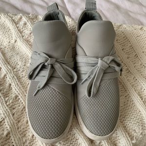 Steve Madden Lancer Sneakers